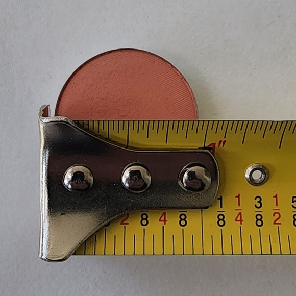 👁️ Colourpop "Lay Low" Eyeshadow Godet Refill - Picture 4 of 4